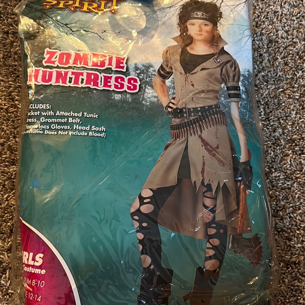 Zombie huntress
